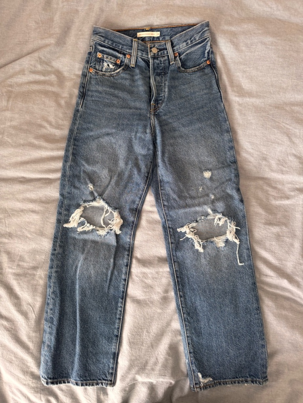 Levi's Distressed Blue ribcage Straight ankle Women's Jeans - 24